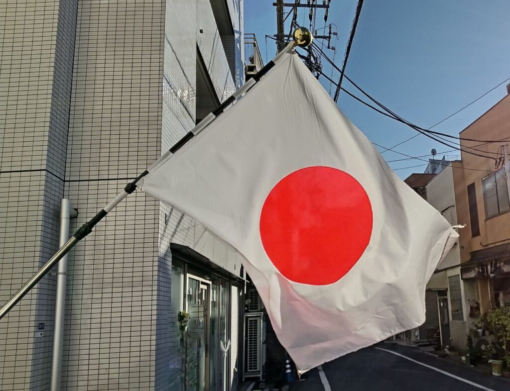 テトや祝日に知っておきたい！ベトナム国旗の秘密：赤と黄色が語る歴史と文化の物語 - Danang Holic