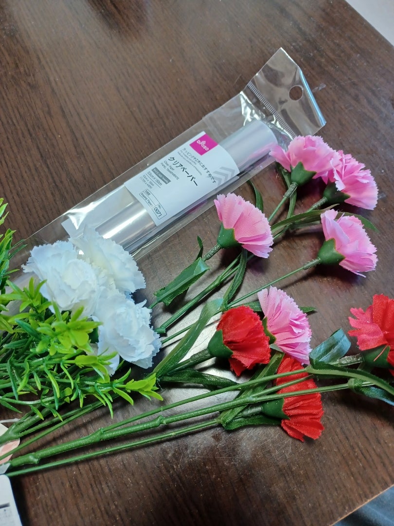 ﾀﾞｲｿｰ,ｾﾘｱ100均母の日ｶｰﾈｰｼｮﾝｸﾞｯｽﾞ2025!花以外の実用的ﾌﾟﾚｾﾞﾝﾄや手作りﾚｼﾋﾟも - 100均✖Sweetsレシピ‼