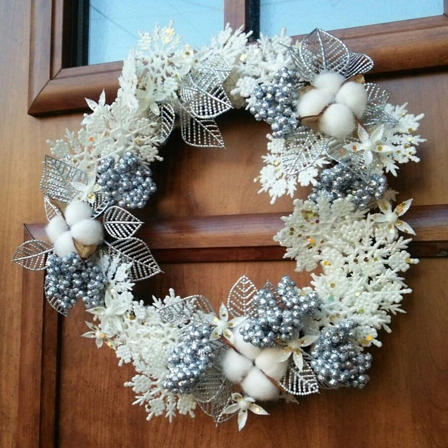 100均で手作りクリスマスリース : わたしのたからもの