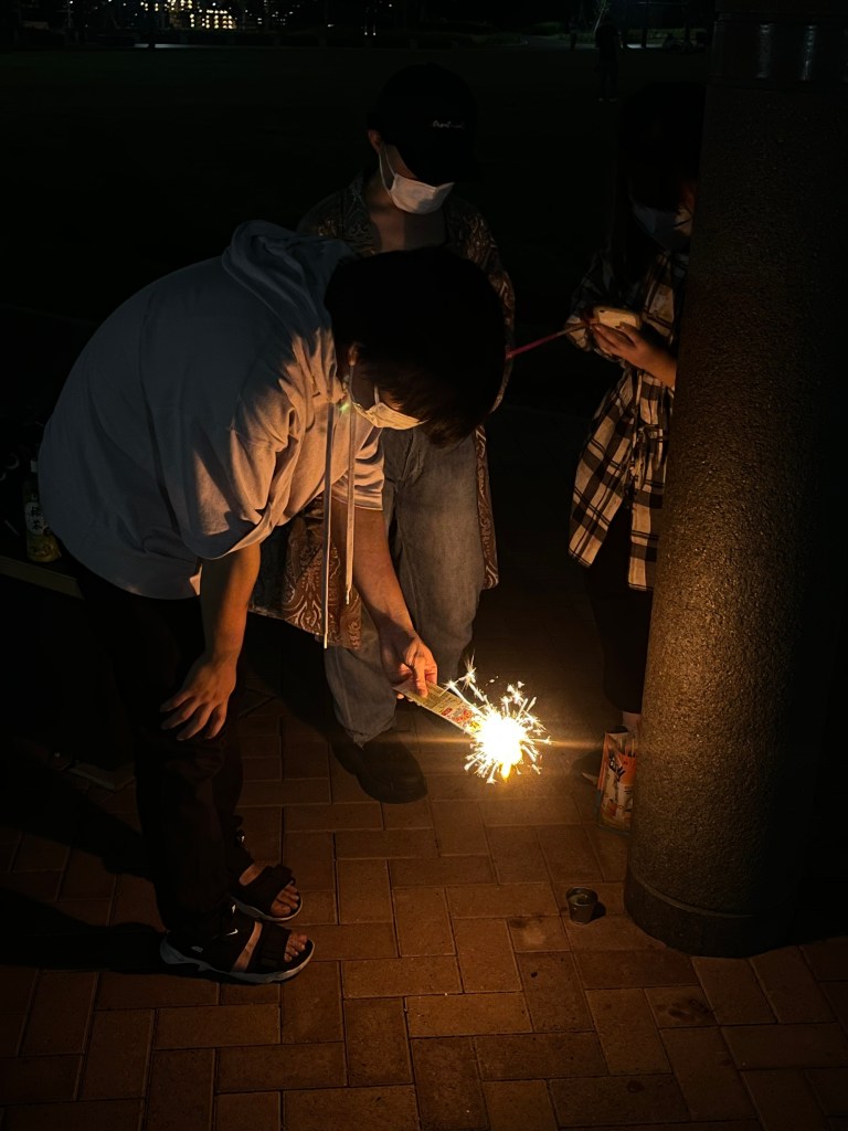 天神祭り花火大会: 一年前の約束を果たそう