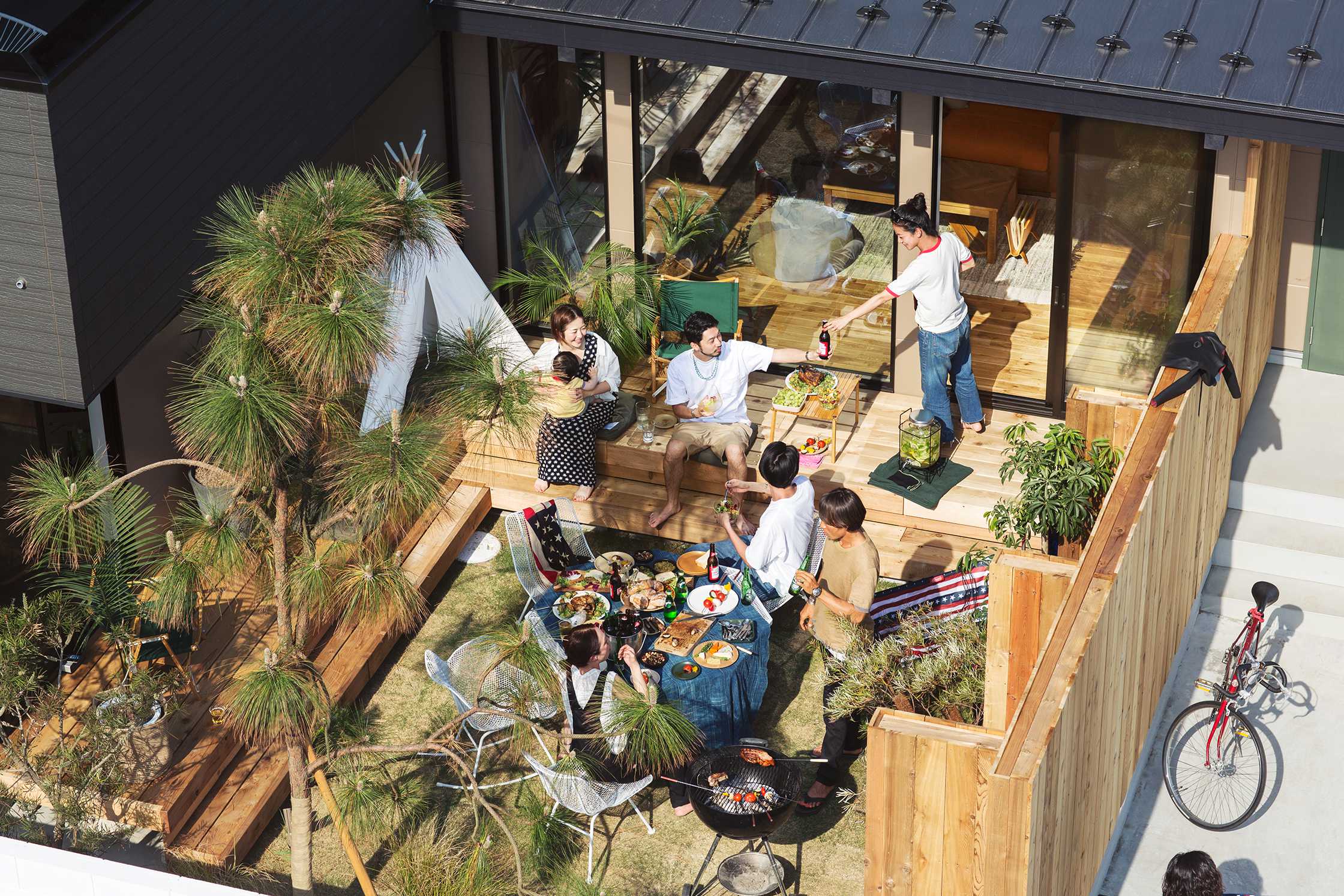 ガーデンライトで夜の庭を幻想的に！ナイトガーデンでガーデンパーティー。 – ガーデンスタジオ雅楽庭・新光園 – 新潟の庭 ・ガーデニング＆外構・エクステリアデザイン工事