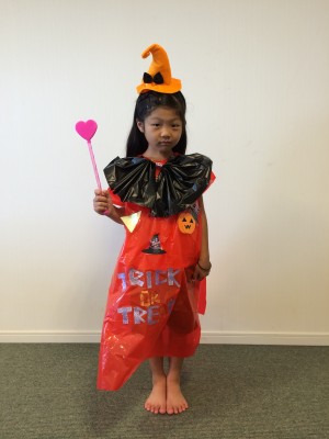 ハロウィン会①～衣装作り～ - 日の出医療福祉グループ