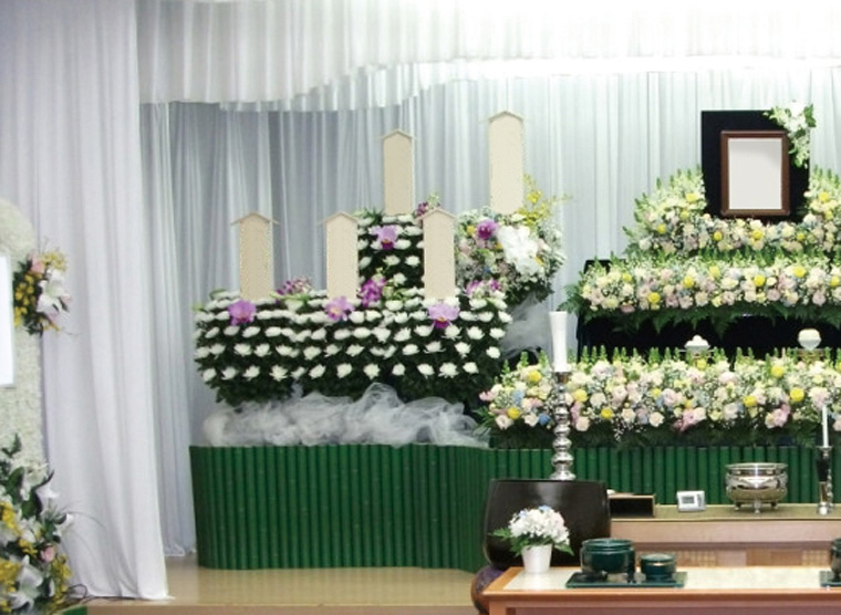戸田葬祭場花祭壇カタログ