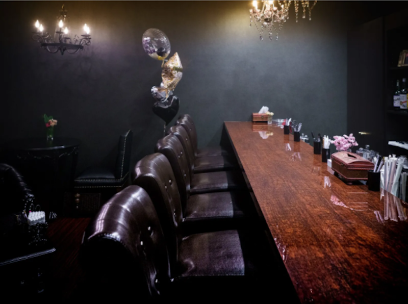 お嬢様気分で優雅なひとときを！池袋「執事喫茶Swallowtail」東京都トラベルjp 旅行ガイド