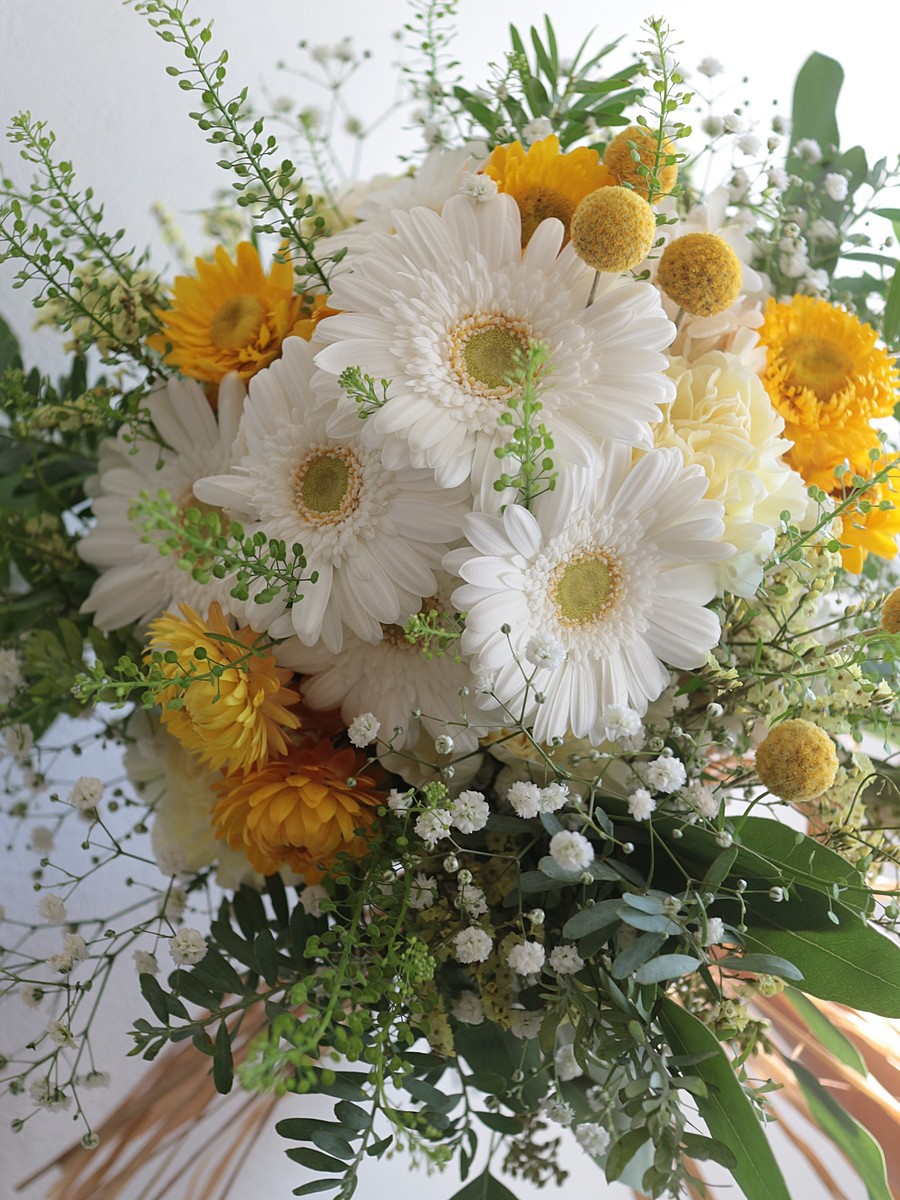 秋の結婚式にピッタリなウェディングブーケまとめ 花言葉付き結婚ラジオ結婚スタイルマガジン