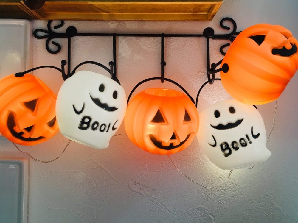 ハロウィン かぼちゃ グッズ ハロウィン カボチャ ランタン 装飾 発光 装飾品 ストア 幼稚園 雰囲気 シーン レイアウト テーマ 小道具型紙DLハロウィン簡単工作 手作りかぼちゃ飾りの作り方 おしゃれなジャックオランタン 小学生や幼児も 高齢者レク