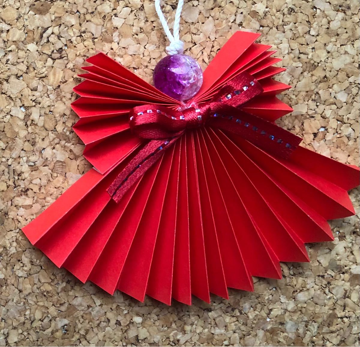 簡単に作れる折り紙のクリスマス飾りレシピ集♪ サンタやトナカイ、ツリーまで！Craftie Style