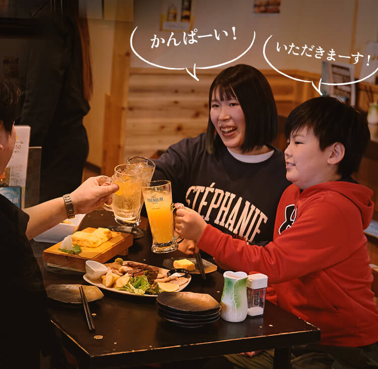 行ってみたい人は「🍺」とコメントして！ 2 13に仙台の一番町にオープンした、和モダンな居酒屋！🍶 小上がりの畳席があったり、壁にオシャレなネオンやアートがあったりで和モダンな空間が最高◎ 街中なのに広々で席数も多く、半オープンキッチンを前にしたカウンターもあって、ムーディーな雰囲気も💯🫶 レコードの皿に料理が盛られたりするのが オシャレすぎる ！😌💥そして料理はぜんぶ美味しすぎる🍳