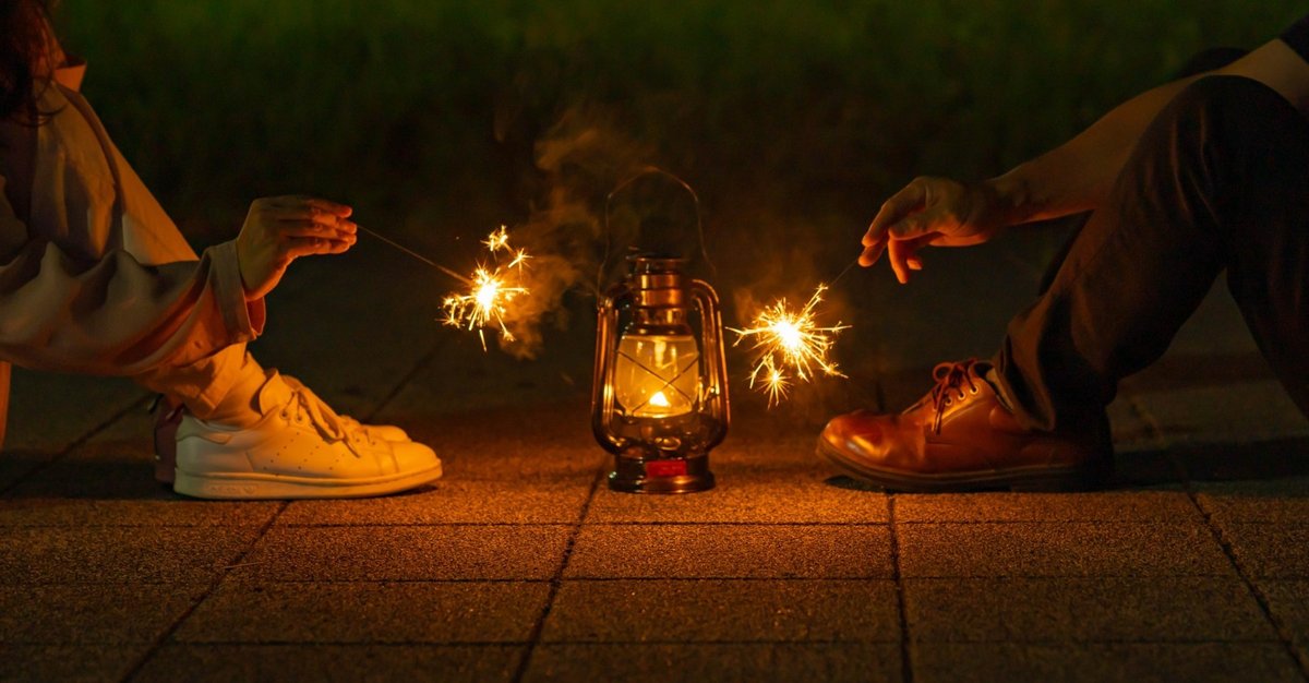 手持ち花火の写真・画像素材-Snapmart スナップマート