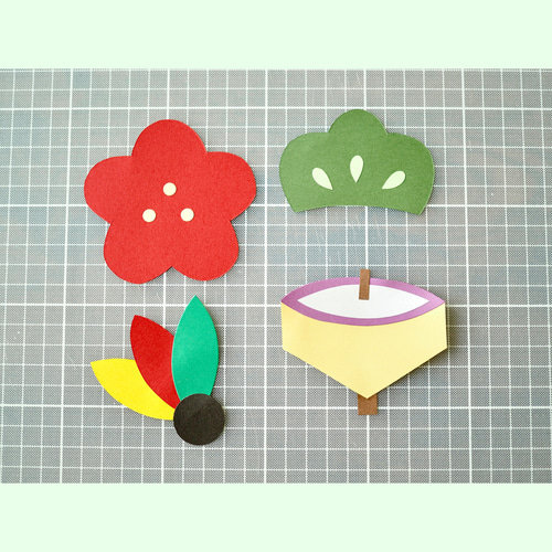 辰年🐲お正月の壁面飾りを作りました！ 辰年難しい。 プロフィール欄URL→無料ダウンロードで型紙をダウンロードできます。可愛く出来たので見て！作ってみてください。お正月壁面飾り 辰年壁面 辰壁面 壁面型紙無料ダウンロード 保育教材 おうち遊び 保育ネタ 保育