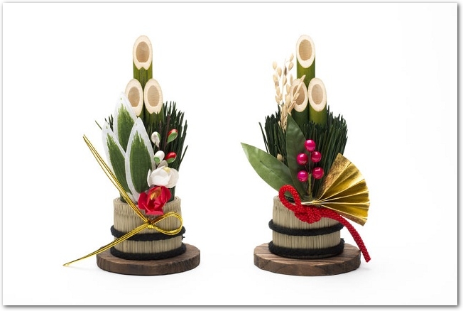 お正月はお仏花に葉牡丹を御供えします✨ 明日はいよいよ大晦日🔔 夜11時から本堂で読経 除夜会その後、11時30分くらいから鐘撞きです⭐️おまいりくださいませ😊除夜の鐘高槻お寺大晦日葉牡丹正月正月飾り