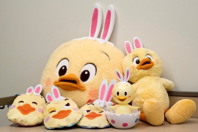 上海ディズニー チップとデール ぬいぐるみ イースター 春 ひよこ うさぎ Happy Birthday Chip and Dale🐿️🎂🎉💓4月2日はチップとデールのお誕生日！🥰🥰 いたずらっこで仲良しな2人が 可愛くて大好き☺️❤️🫶 上海で会えたからその時の写真を📷🌸この春のお洋服の
