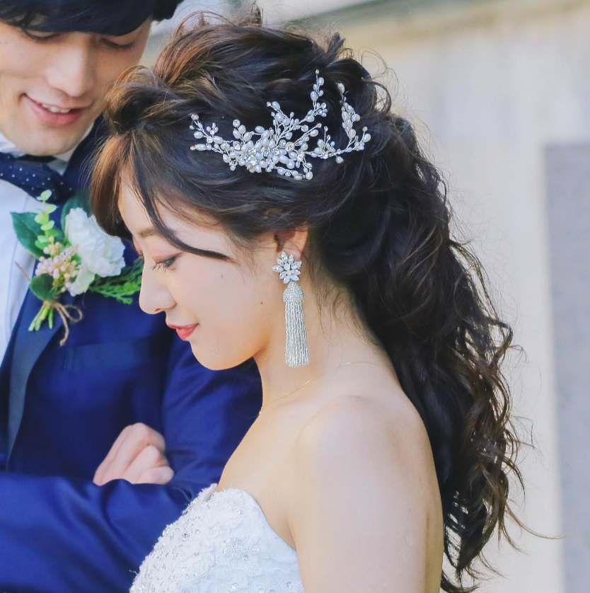 ローポニー特集👱🏻‍♀️✨ ⁡ テイスト別にいろんなローポニー ×色んなアクセサリーの組み合わせ8パターン💎 集めてみました😚🙏🏻✨ ⁡⁡ ⁡ ▽ 私的アレンジポイント👩🏻‍🏫w ▽ ⁡ ⁡ ① 星ピンの肢を並べるのがマイブーム ② ティアラをバックカチューシャ風に ③ ロング