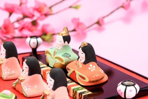 人形辞典：ひな人形の飾り方