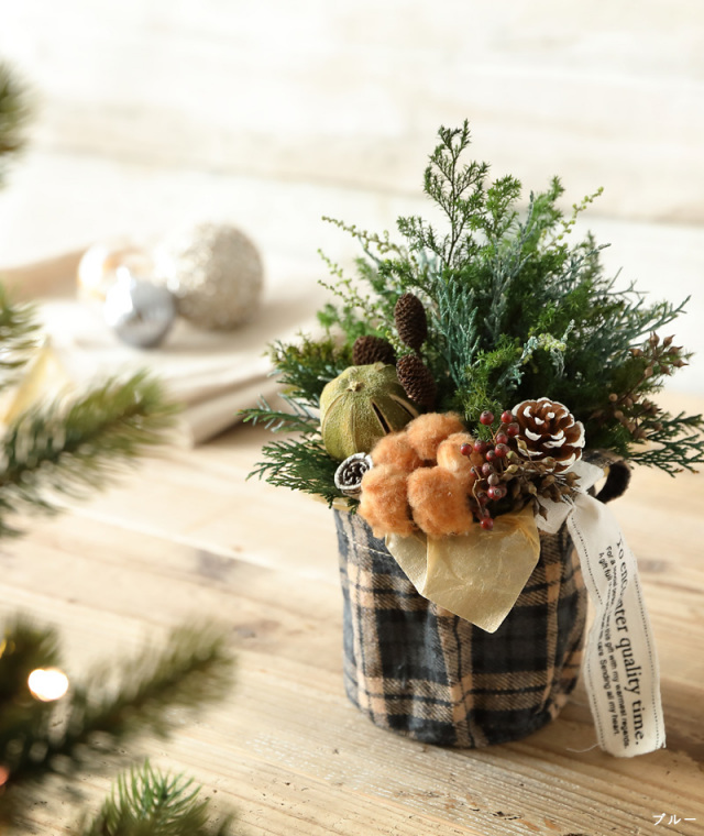 クリスマス100均DIY クリスマスフラワーアレンジメントの作り方