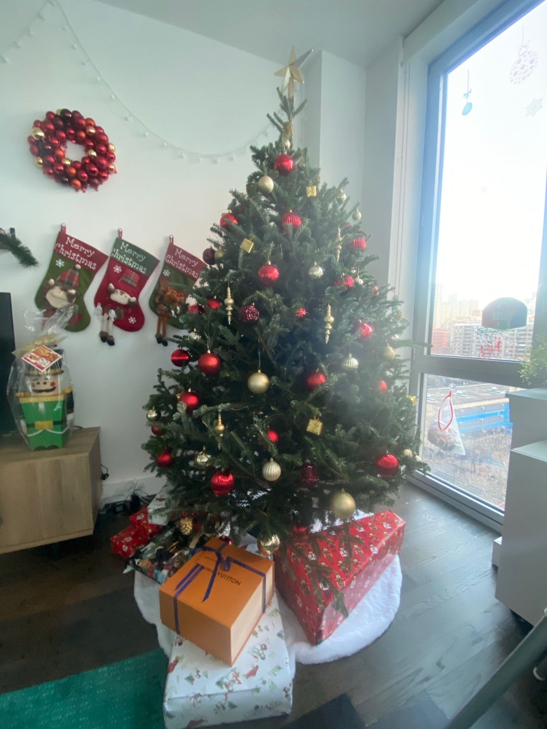 早くも始まった年賀状商戦! コンビニ界で異彩を放つローソンの取り組みマイナビニュース