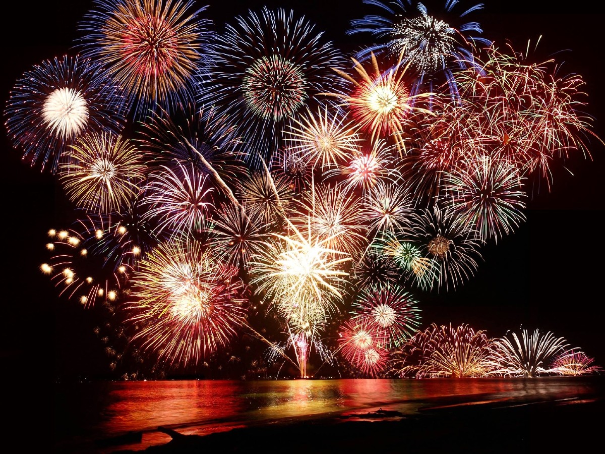 贈り物にもおすすめ。こだわりの国産 手持ち花火キナリノ