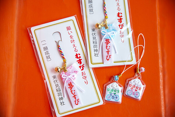 良縁と幸せを祈念した、縁結びの御守りをお土産にどうぞ♥冠稲荷神社ブログ