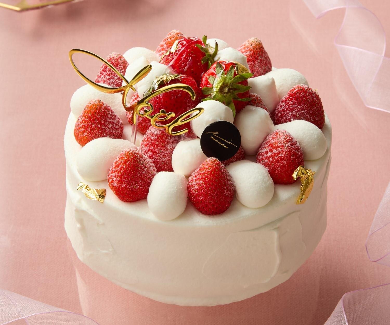 日本橋三越本店のクリスマスケーキ2023。いちごをふんだんに使用したケーキやサンタさんの姿をしたケーキも - OZmall