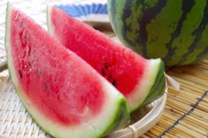 スイカ割り棒 新聞紙 作り方TikTok