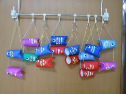 ４月26日 🎏 鯉のぼり工作 : 子育てひろば in 川崎市多摩市民館 ボランティアスタッフだより