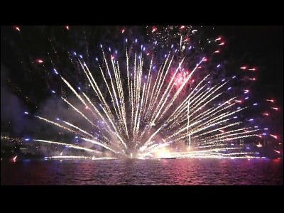 ホワイトスターマイン打ち上げ花火eはなびやさん│圧倒的な品揃え！単品からセットまで