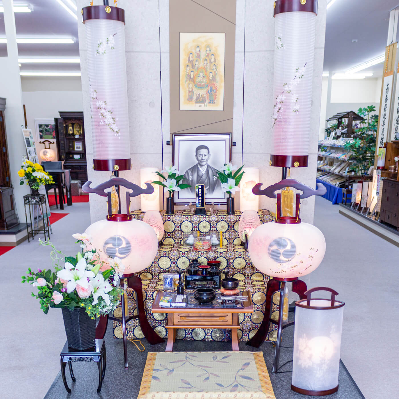 はじめての盆提灯、価格や家紋から処分まで知っておきたいことはコレ