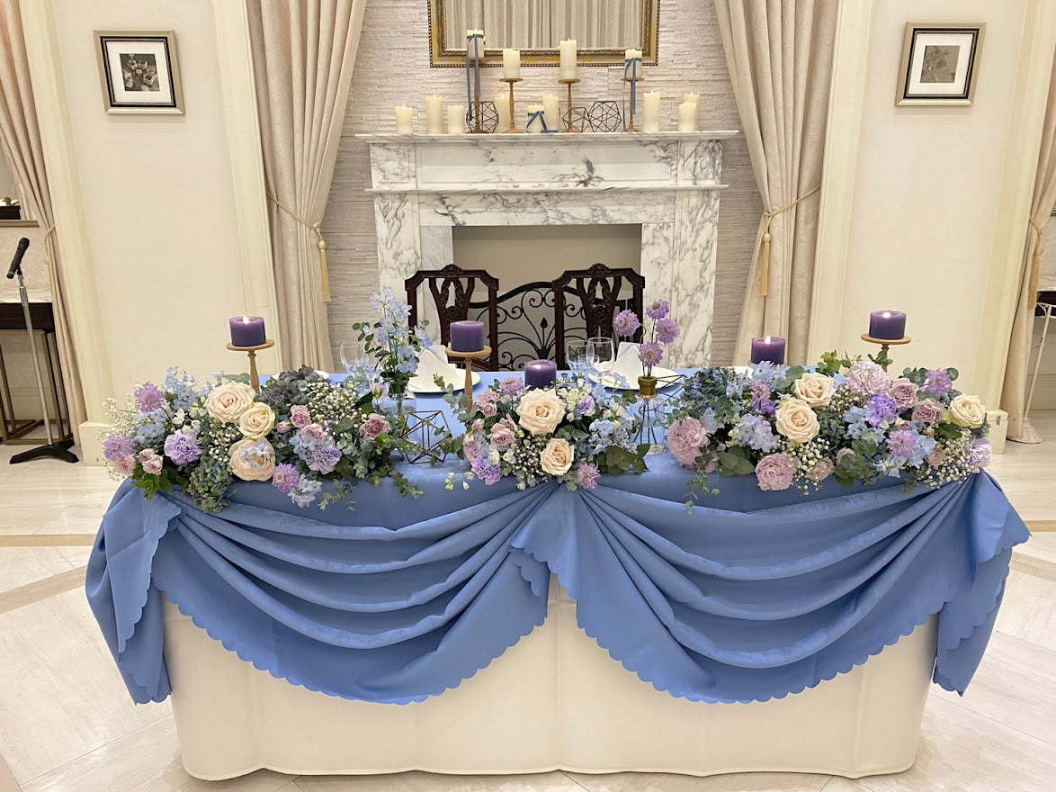 結婚式の装花の相場はいくら？メインテーブルやゲストテーブルの装花の相場も解説！チームウェディング -専属のウェディングアドバイザー探し