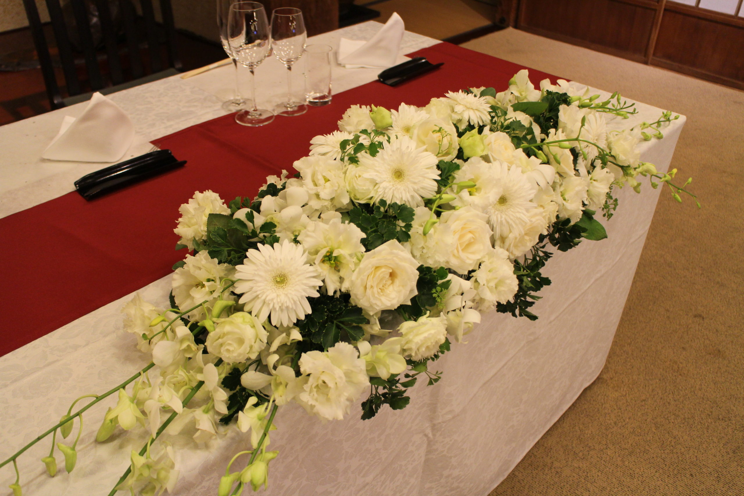 結婚式の装花の内訳と安く抑えるための節約術