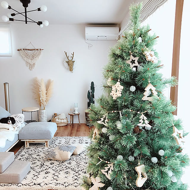 2024年版 クリスマスツリーのおすすめ20選。おしゃれなモノや卓上タイプもご紹介