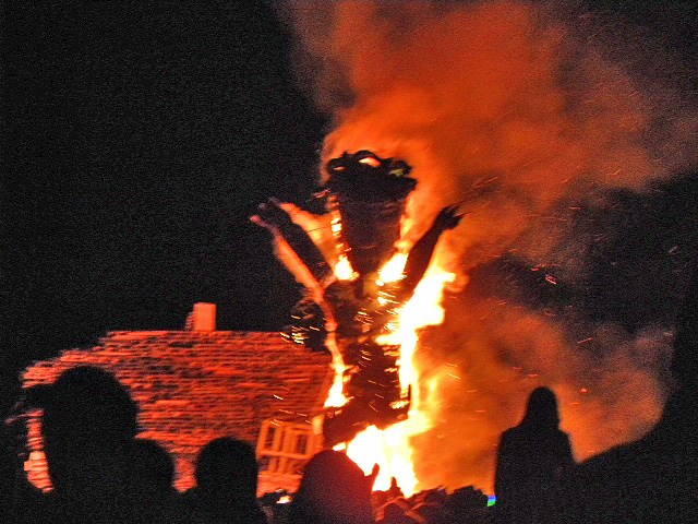 ガイ・フォークス・デイ赤い炎の男 イラストPSD 無料ダウンロード - Pikbest