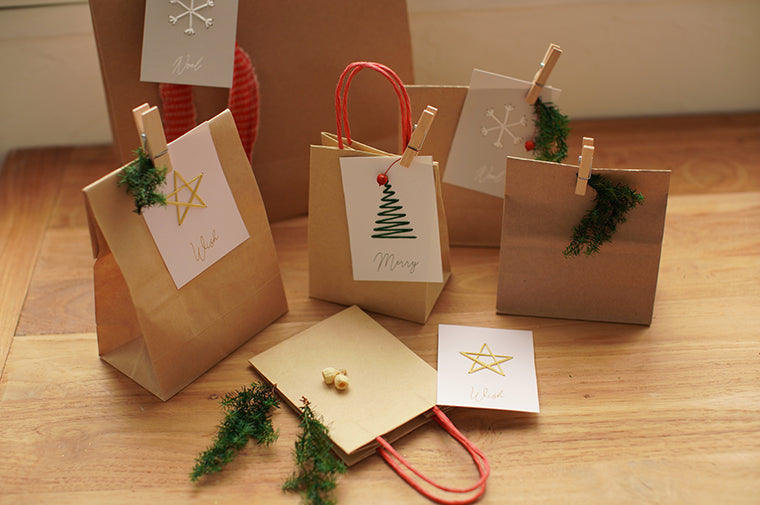 クリスマスの手作りラッピングアイデア 100均のアレがおしゃれに！かわいいツリーのお菓子詰め合わせ：valoさんのかわいいもの探し26ファッション雑誌『リンネル』の読みもの