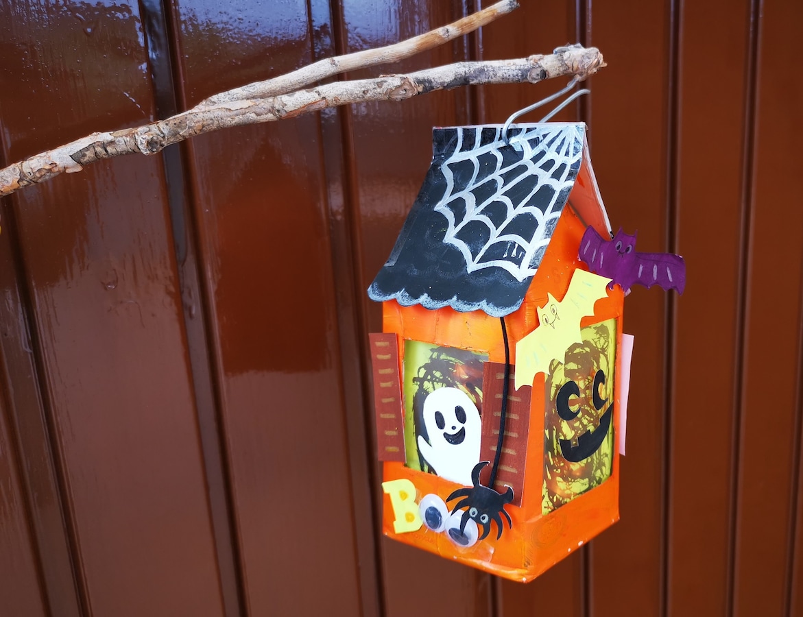 アーテック ねんどでつくる ハロウィンランタン 7色に光る粘土芯材 おばけの作り方付 簡単手作りランタンキット ハロウィン 手作りキット おばけランタン工作キット ワークショップ ねんどで作るオバケランタン～手作り工作 材料セット 手作りキット・手作り工作グッズ