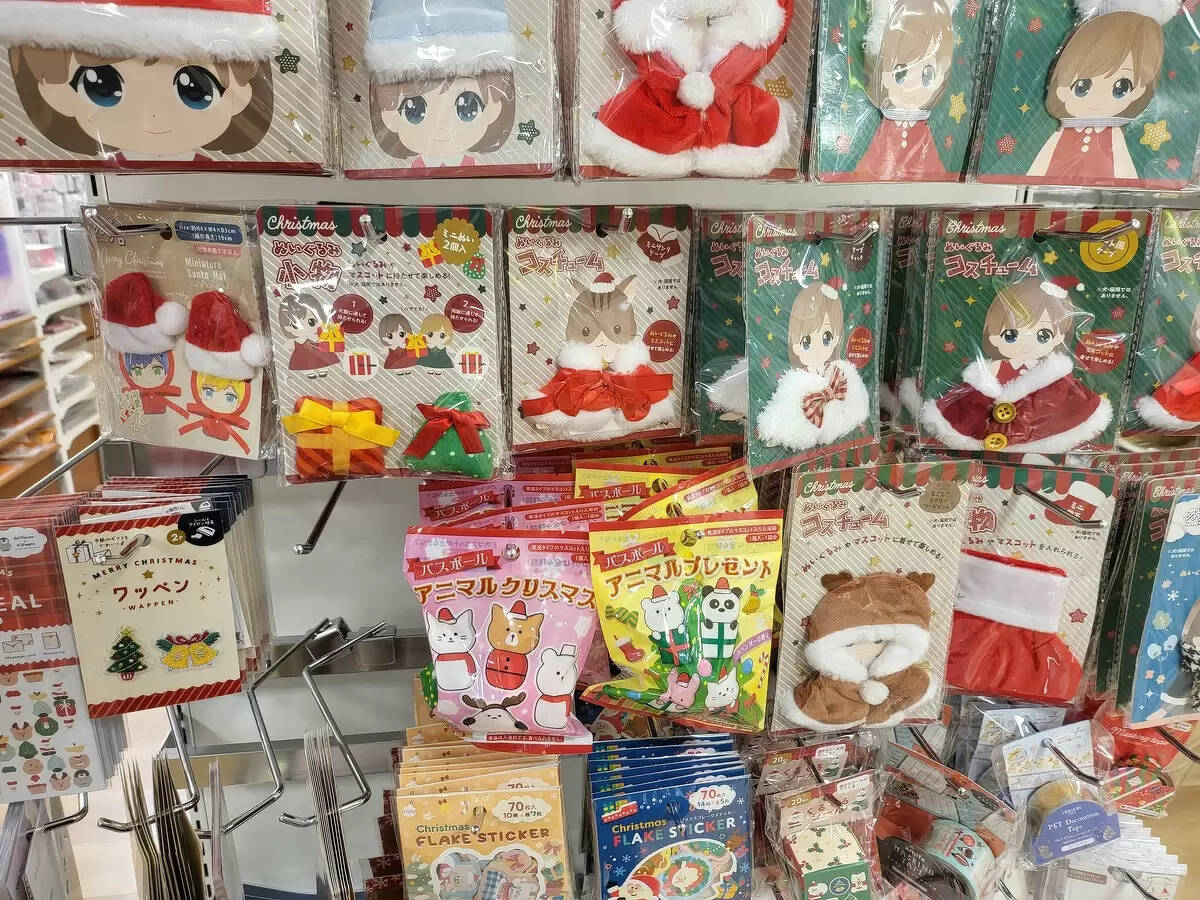 セリアのクリスマスグッズ2022！ナチュラルでおしゃれなアイテムが勢揃い 28選- macaroni