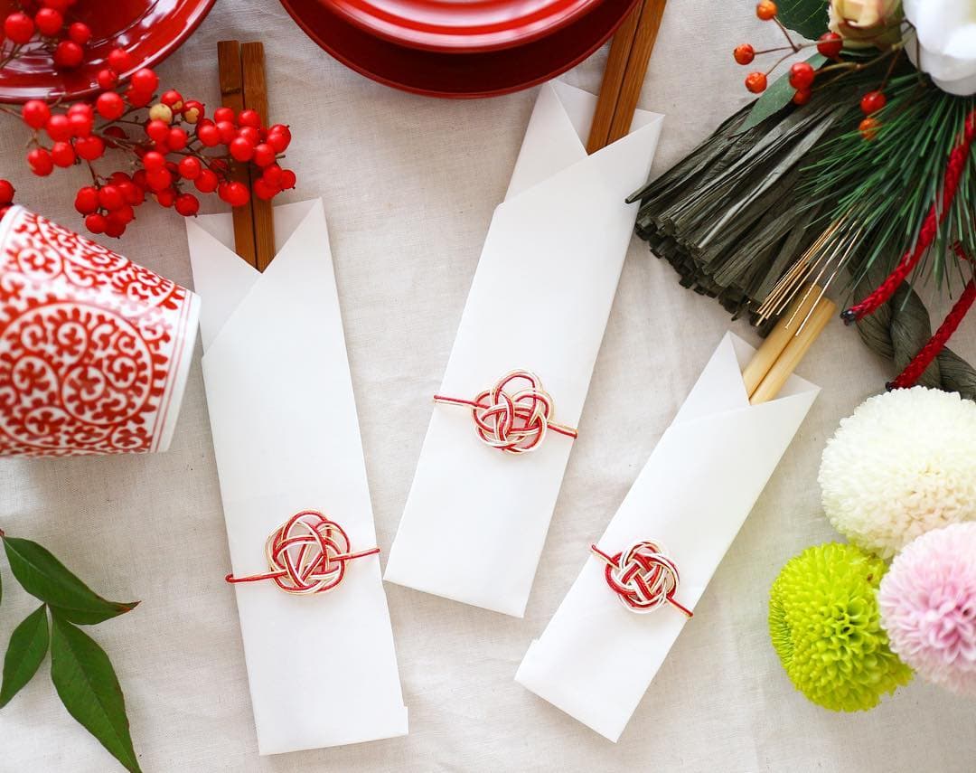 水引飾りを使った箸袋でおもてなしを表現宴席を華やかに演出