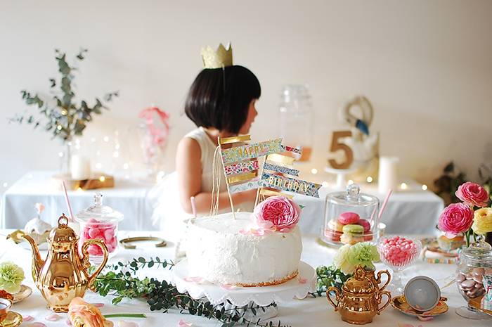 大人が喜ぶ誕生日パーティーの飾り付けアイデア！簡単おしゃれなデコレーション♪folk