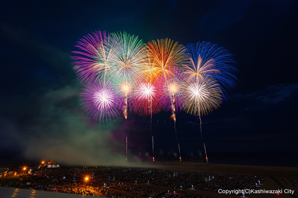 夏休みにおすすめ！桜島が目の前ド迫力！鹿児島「磯海水浴場」は周辺施設もあわせて楽しみたいウォーカープラス