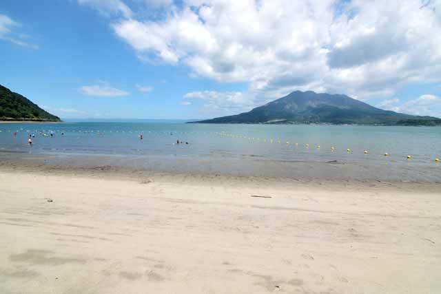 磯海水浴場は鹿児島のシンボル「桜島」の撮影に最適！tabinotomo