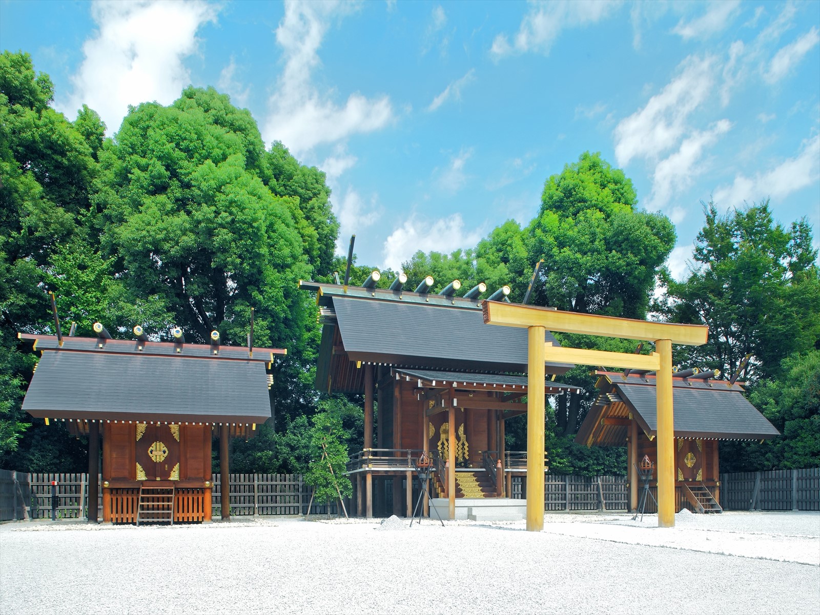 伊勢神宮と共に参詣したい。最強パワースポット・みちひらきの神様「猿田彦神社」と「佐瑠女神社」へことりっぷ