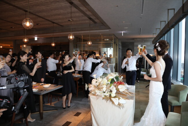 結婚式でのお車代やお礼はどのくらい？金額相場と渡し方マナーニュース