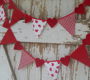 バレンタイン フェルトリース 壁面飾り - メルカリ