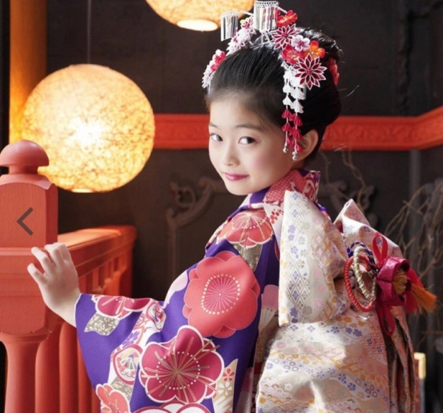 7歳女の子の七五三におすすめの髪型 編み込みサイドアップコラム 武蔵野創寫舘