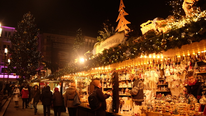 どうなるドイツのクリスマス？ クリスマスマーケット にはどんなお店や食べ物がある？ - なんで？ in ドイツ