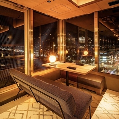 🍋京都 —————————— 創作居酒屋 とオシャレでご飯美味しくて居心地いい 男女問わず行きやすいお店はここだよ〜🫨@to_karasuma ☑︎名物レモンサワー ☑︎贅沢一口寿司 ☑︎時間かかる！土鍋ご飯 ☑︎おでんポテサラ ☑︎生ハムとサーモンチーズ春巻き☑︎アール