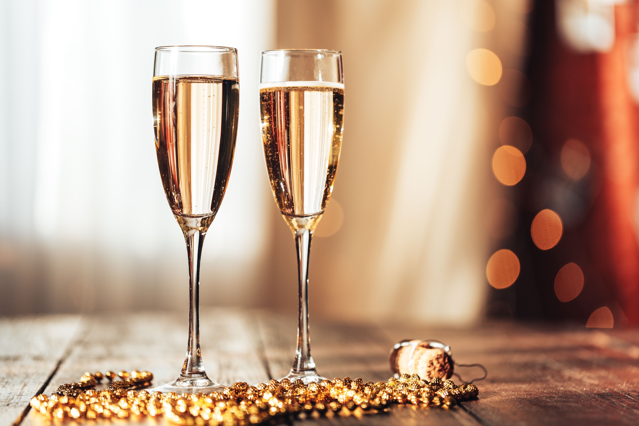 シャンパングラスの線画イラスト、乾杯、アイコン素材256924387- イメージマート