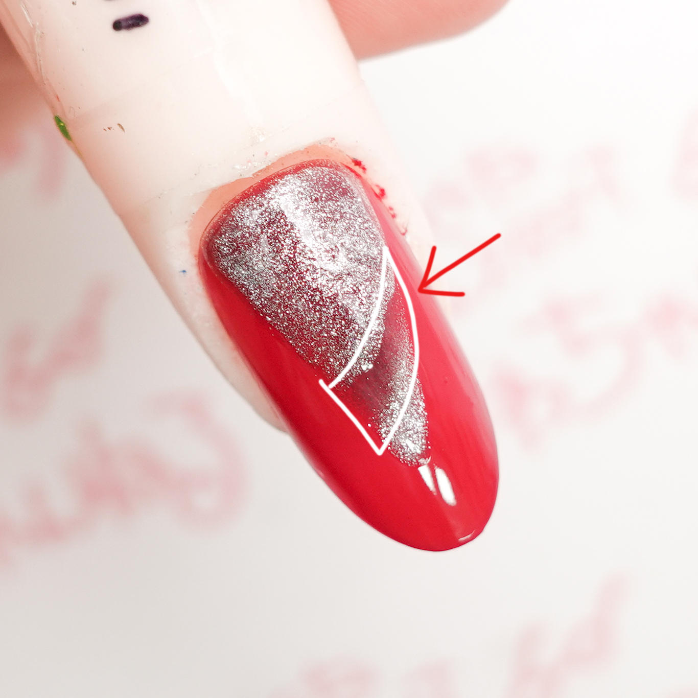 冬のネイルはこれで決まり！クリスマスツリーネイルの作り方を解説☆