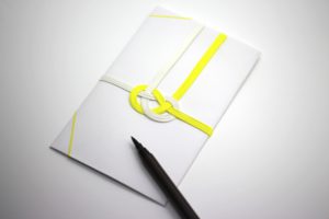 法要のお供え物で気をつけたい「のし紙」のマナー樹木葬 枚方 千年オリーブの森 京阪奈墓地公園内