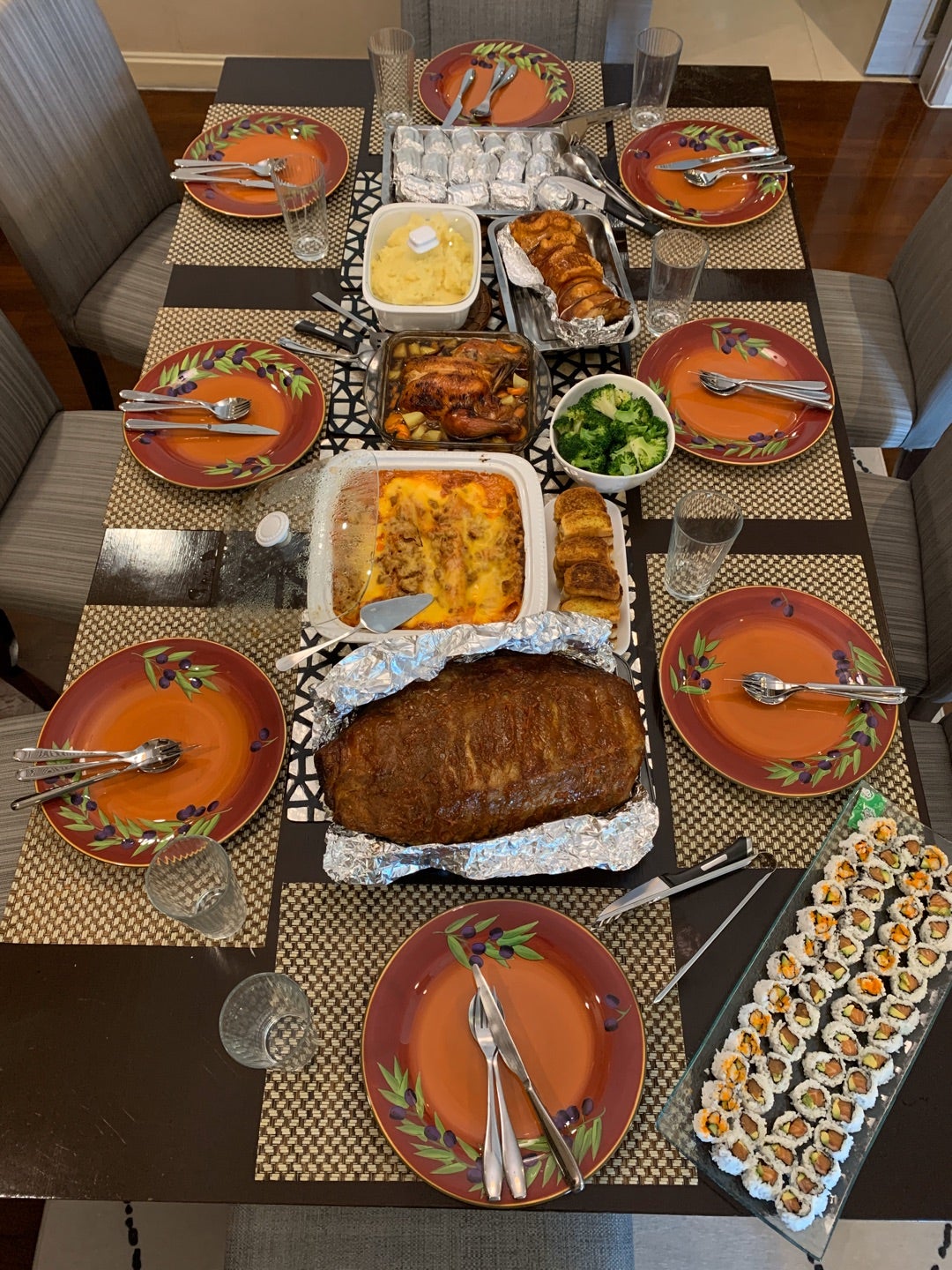 シャイな人には苦痛なホームパーティが楽しくなるための10のパーティ社交戦術