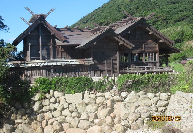 2025年早々にぜひ訪れたい！ 金運のご利益がある神社8選