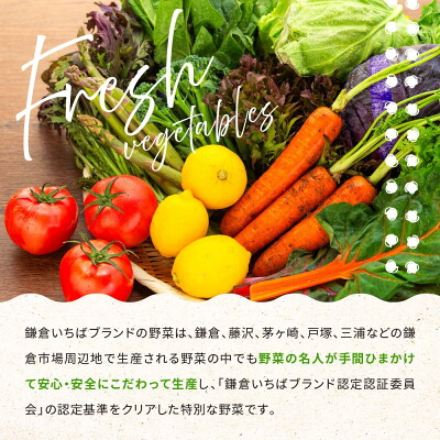 鎌倉 鶴岡八幡宮のお守りの品揃えlots of Japanese amulets selled in shrine